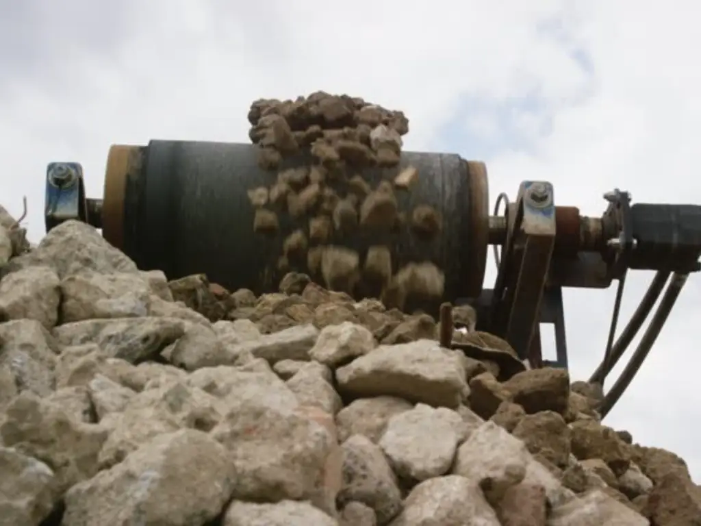 cómo funciona una trituradora de rocas2