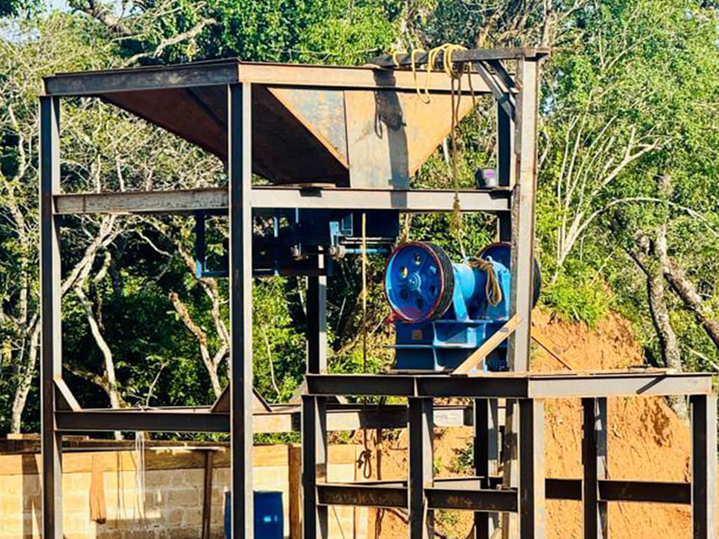 5TPH Rock Gold Crushing And Processing Plant